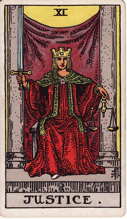 Lámina XI, La Justicia, del tarot Rider-Waite-Smith